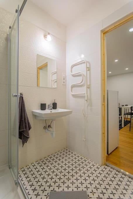 2 Bedroom Flat In The Dob Street, Venus Budapeszt Zewnętrze zdjęcie
