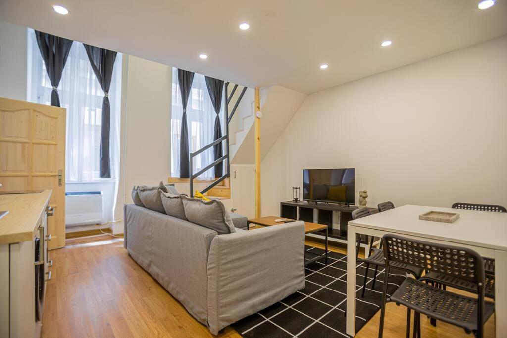 2 Bedroom Flat In The Dob Street, Venus Budapeszt Zewnętrze zdjęcie